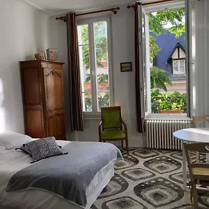  Appartement Camelia Quartier Thermal Grand Studio Au Calme
